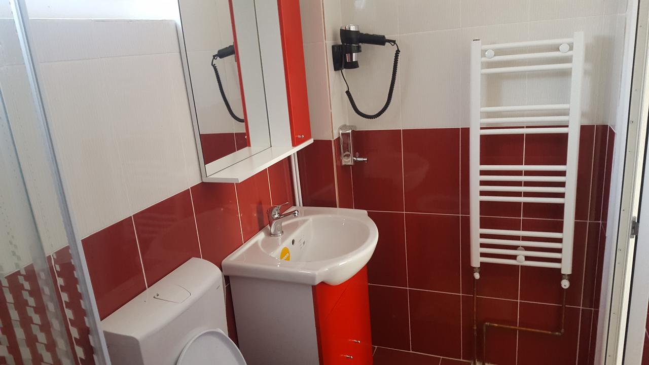 Vila Alex Hotel Călimăneşti Esterno foto